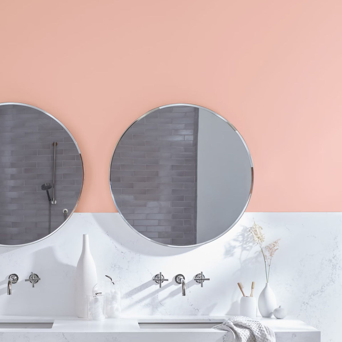 Romantica (045) - Benjamin Moore