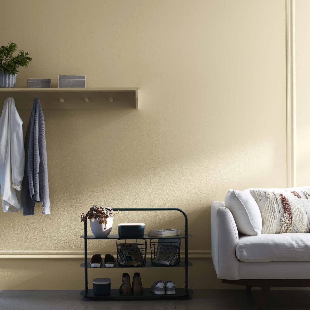 Crisp Khaki (234) - Benjamin Moore