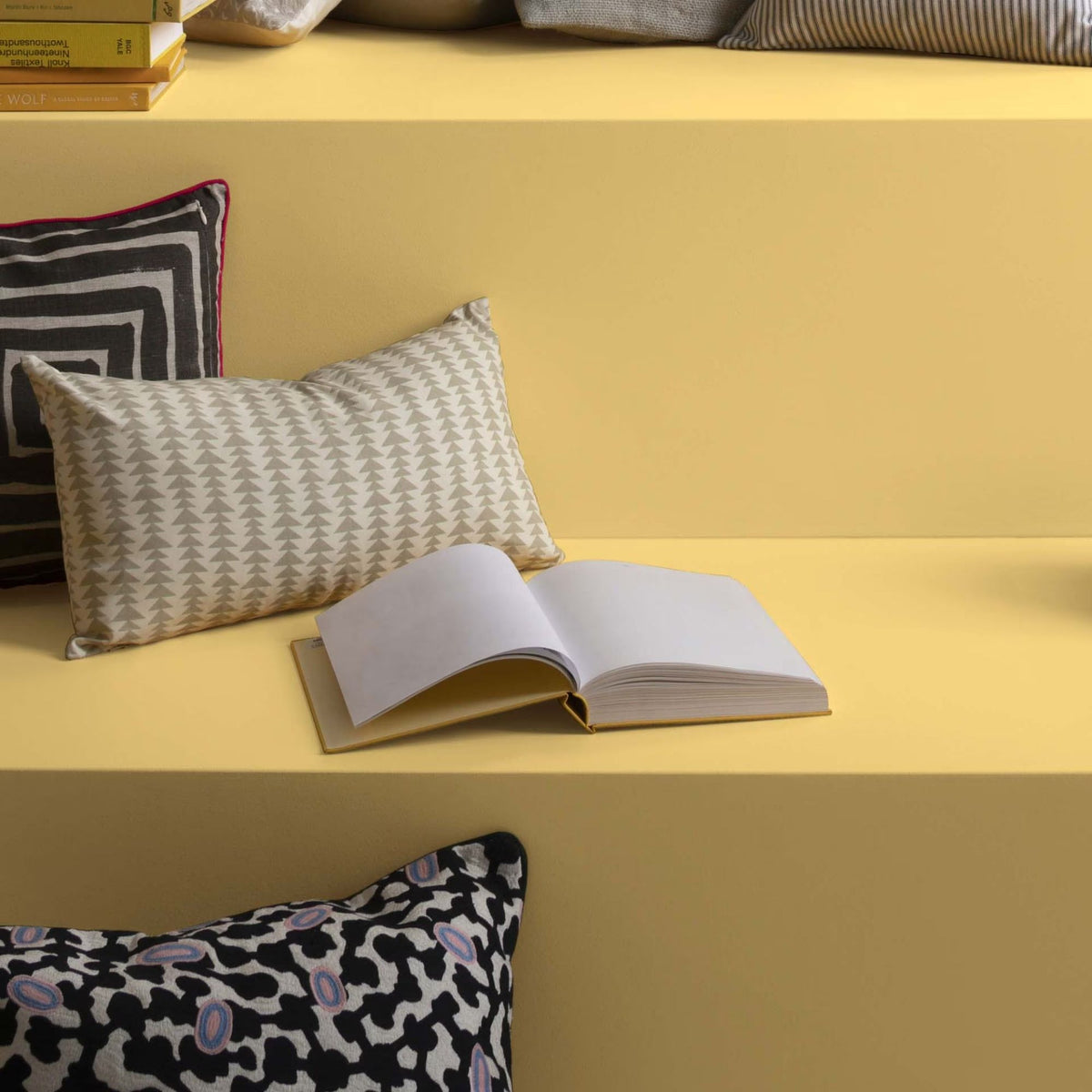 Broadway Lights (298) - Benjamin Moore