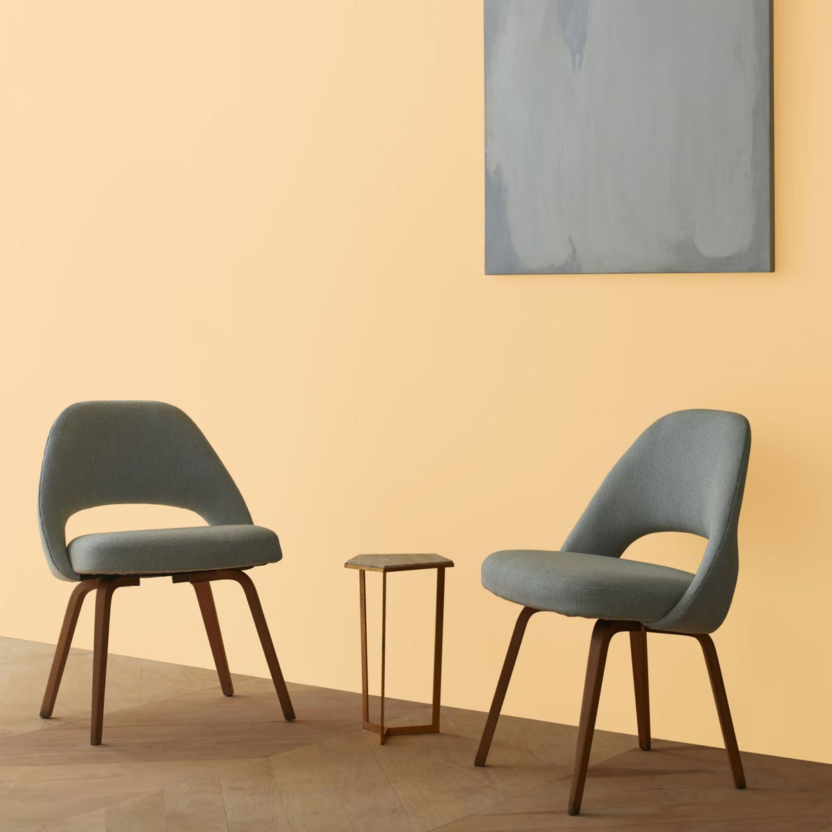 Glowing Apricot (165) - Benjamin Moore