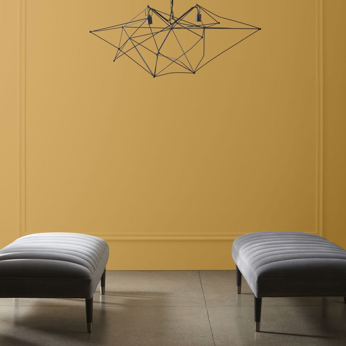 French Horn (195) - Benjamin Moore