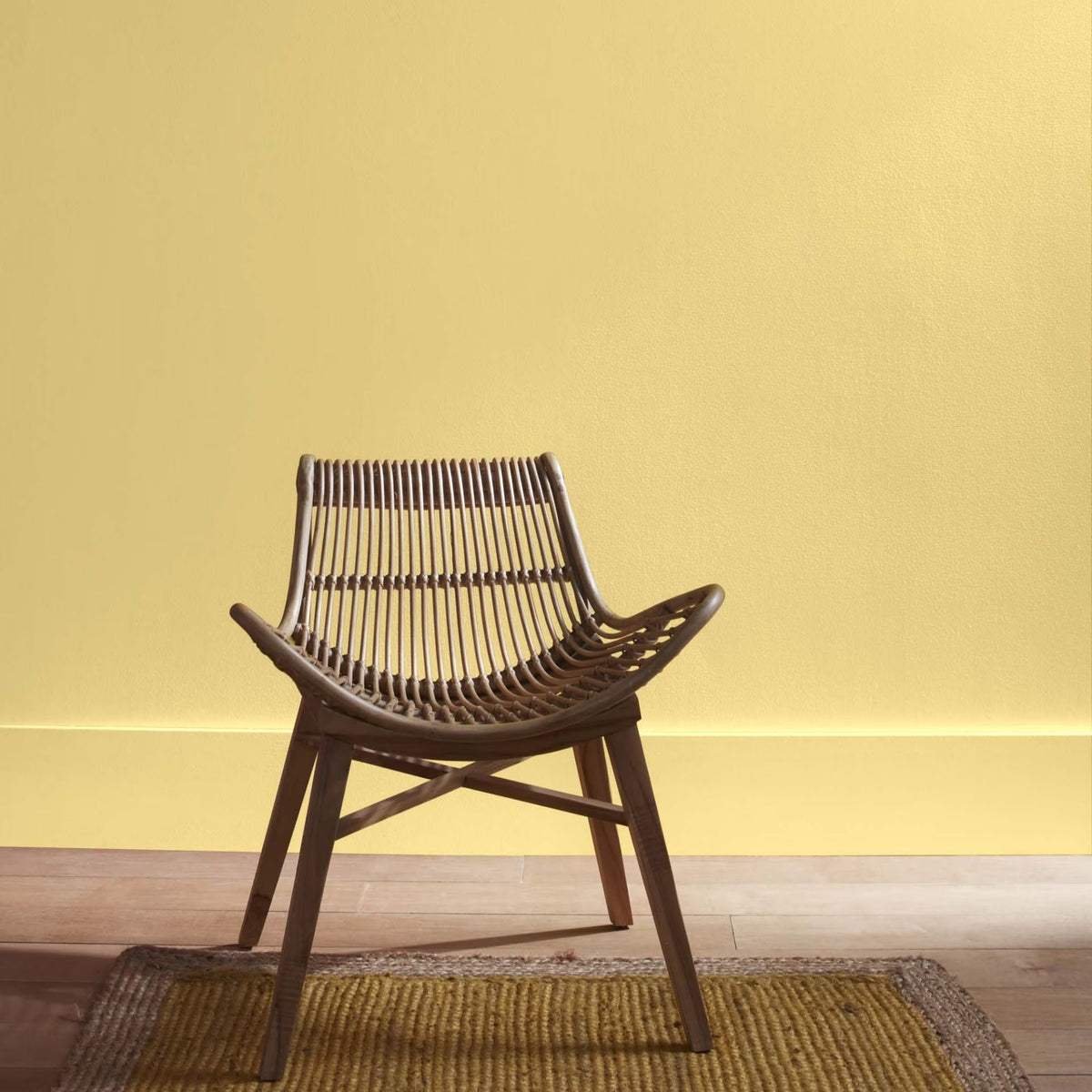Yosemite Yellow (215) - Benjamin Moore