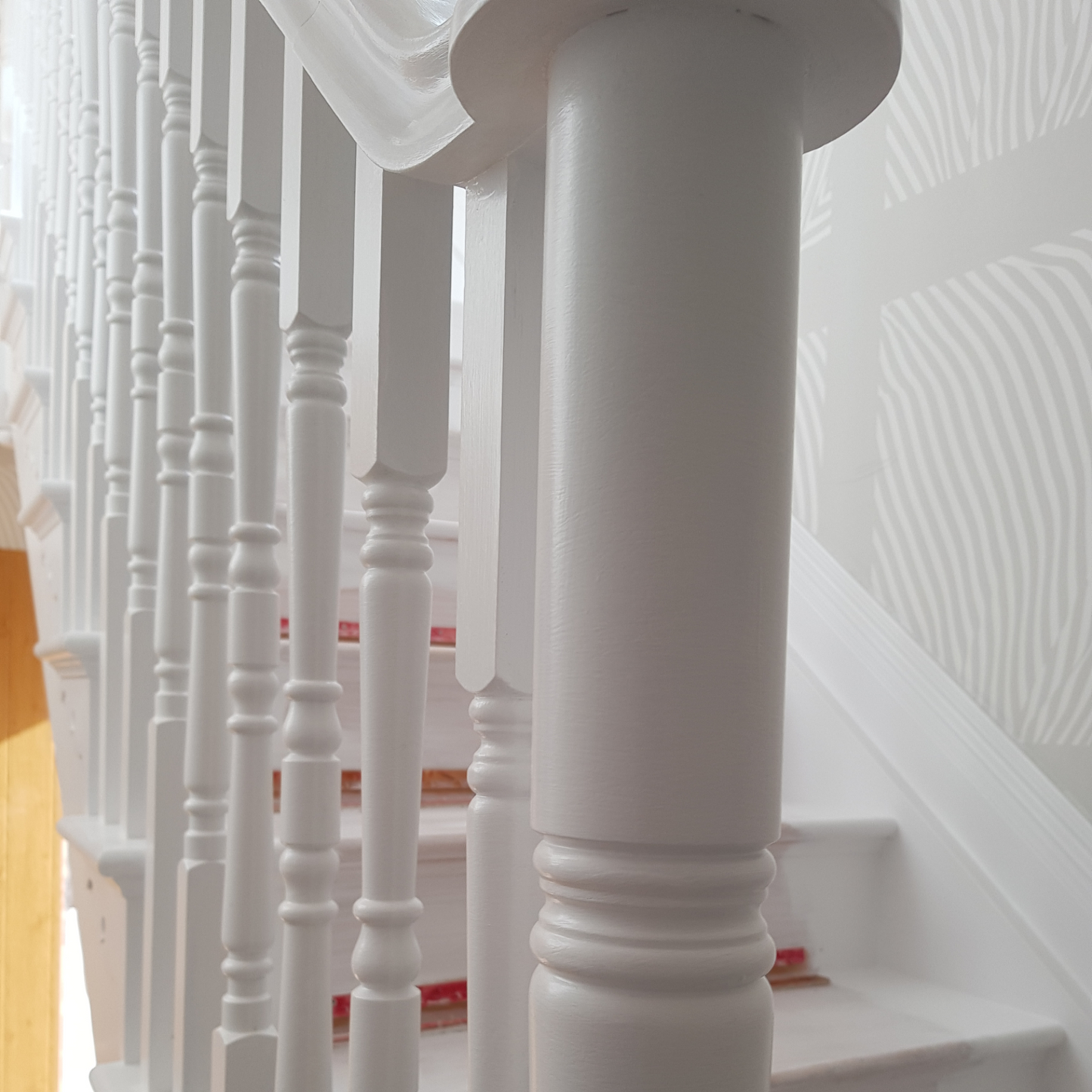 Bedec Aqua Advanced Gloss Brilliant White