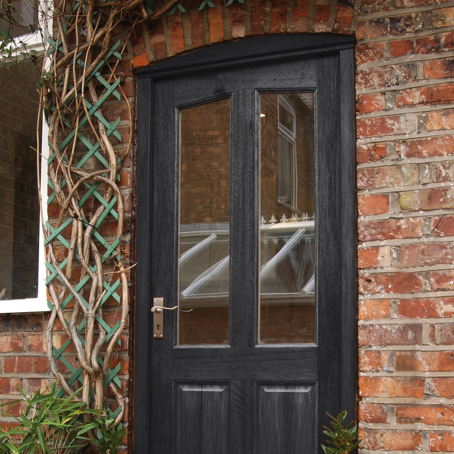 SADOLIN QUICK DRY WOODSTAIN EBONY (WATER-BASED)