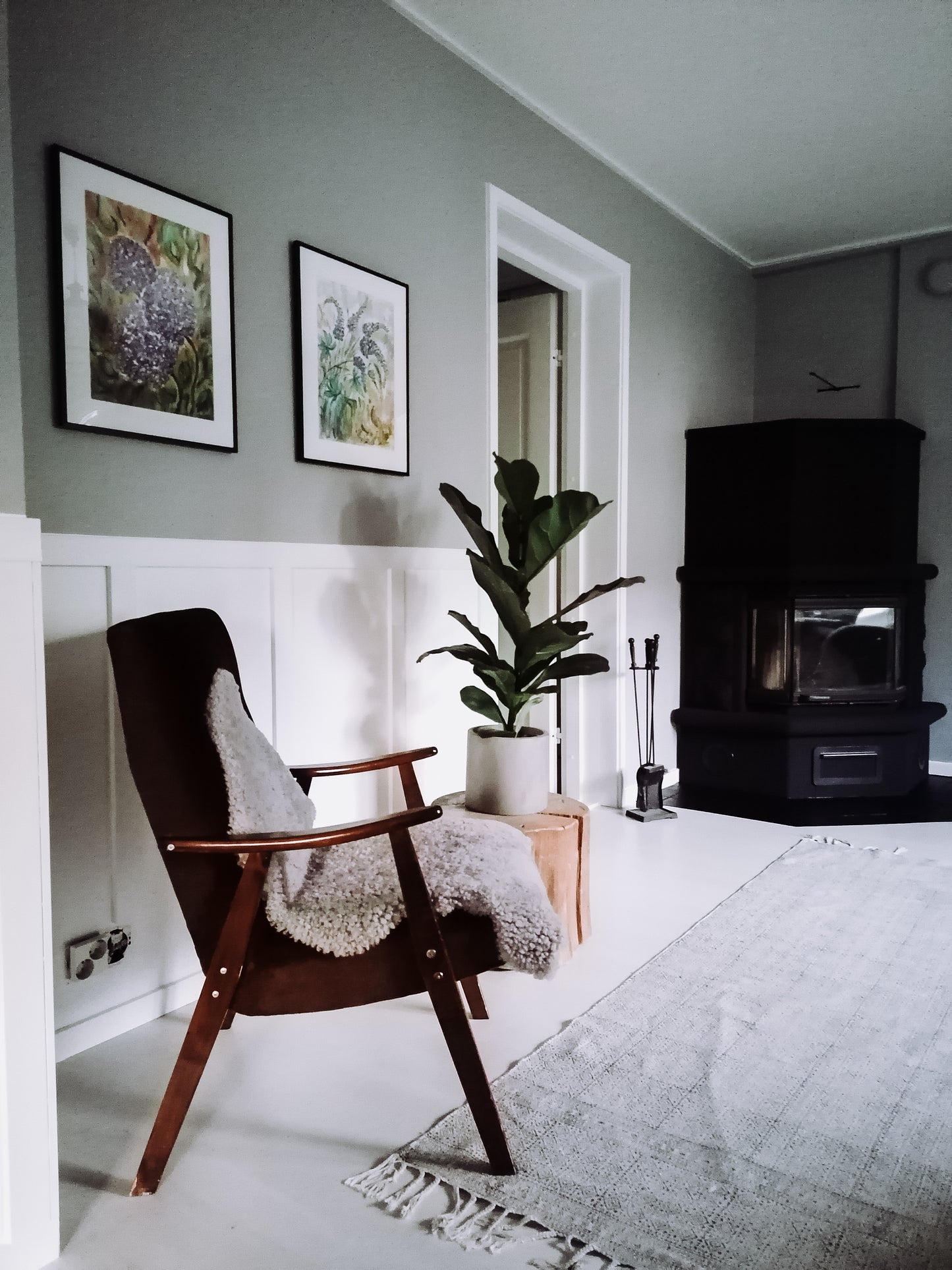 Teknos Teknowall 05 paint on walls in living room area