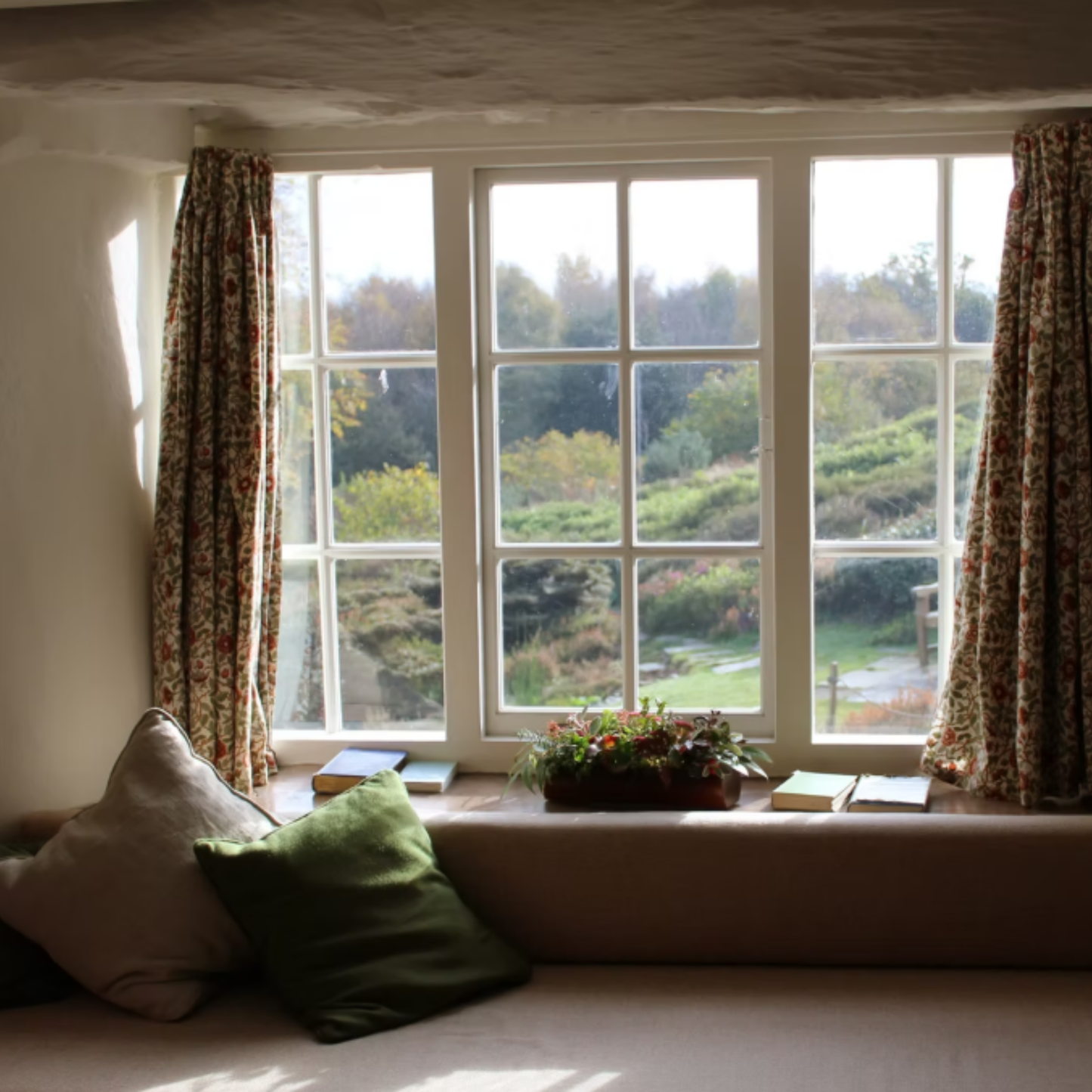 Hanford & Green Acrylic Satin Paint White - 20% Sheen