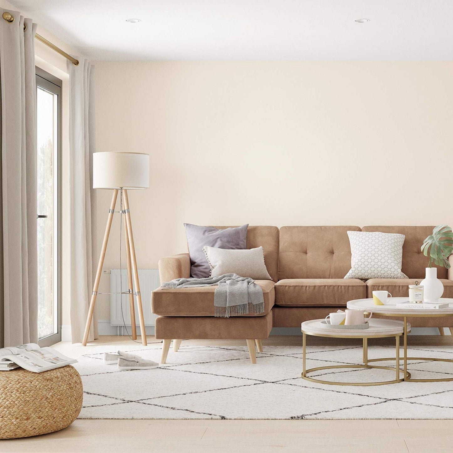 Ivory Lace - Dulux / Armstead